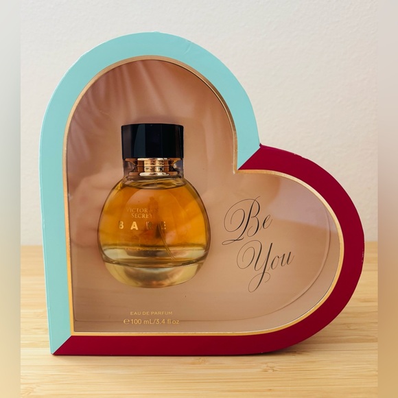 Victoria’s Secret Bare heart Gift Box